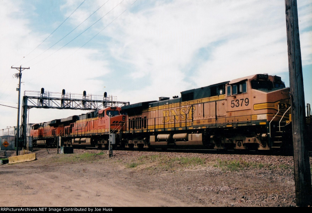 BNSF 5379 West